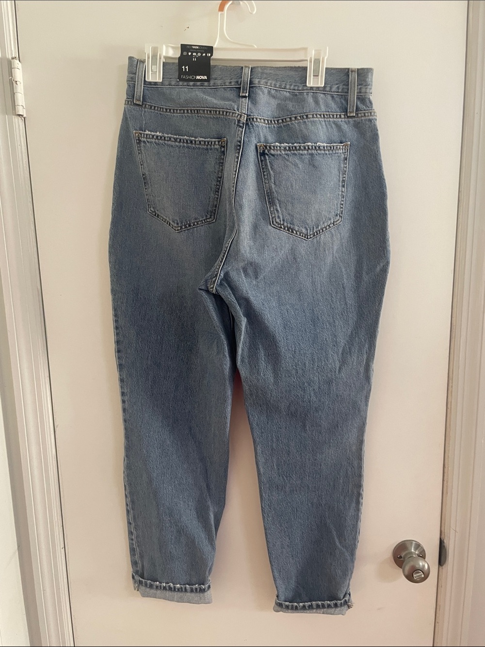 Curvy Light Blue Women’s Mom Jeans - High Rise - Picture 7 of 8